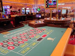 Meja roulette langsung dengan dealer profesional venusaur